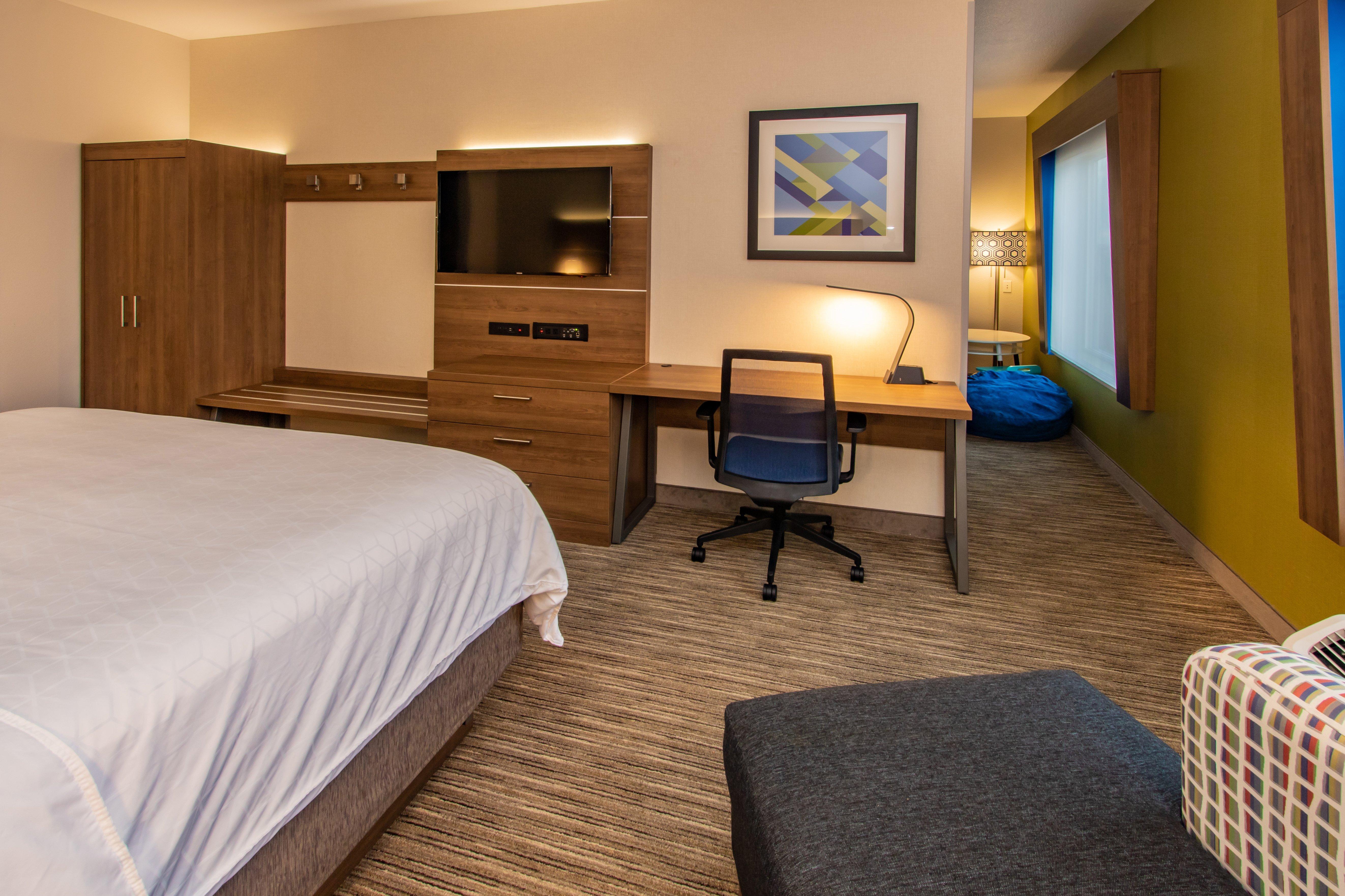 Holiday Inn Express Hotel & Suites Roseville - Galleria Area By Ihg Buitenkant foto