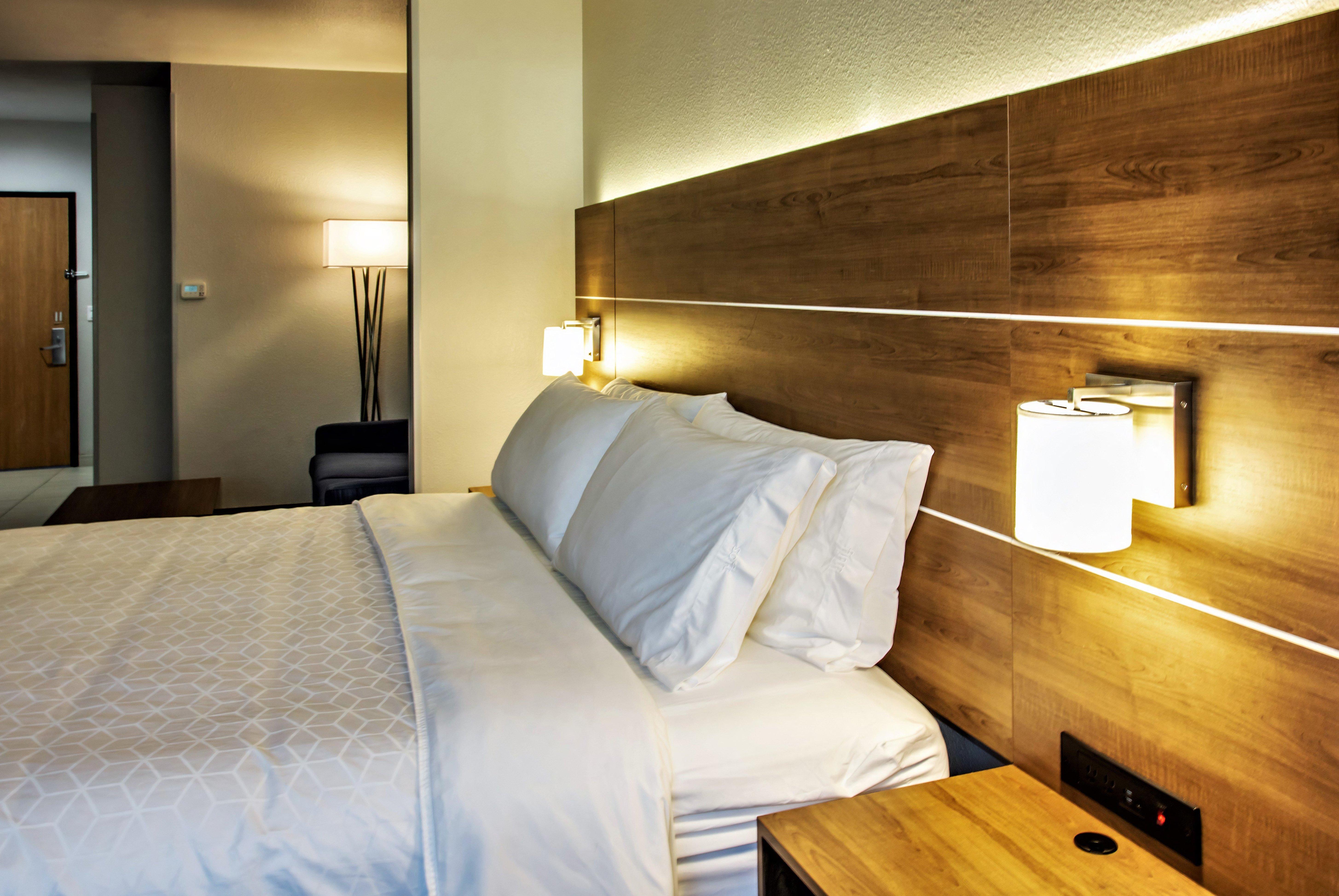 Holiday Inn Express Hotel & Suites Roseville - Galleria Area By Ihg Buitenkant foto