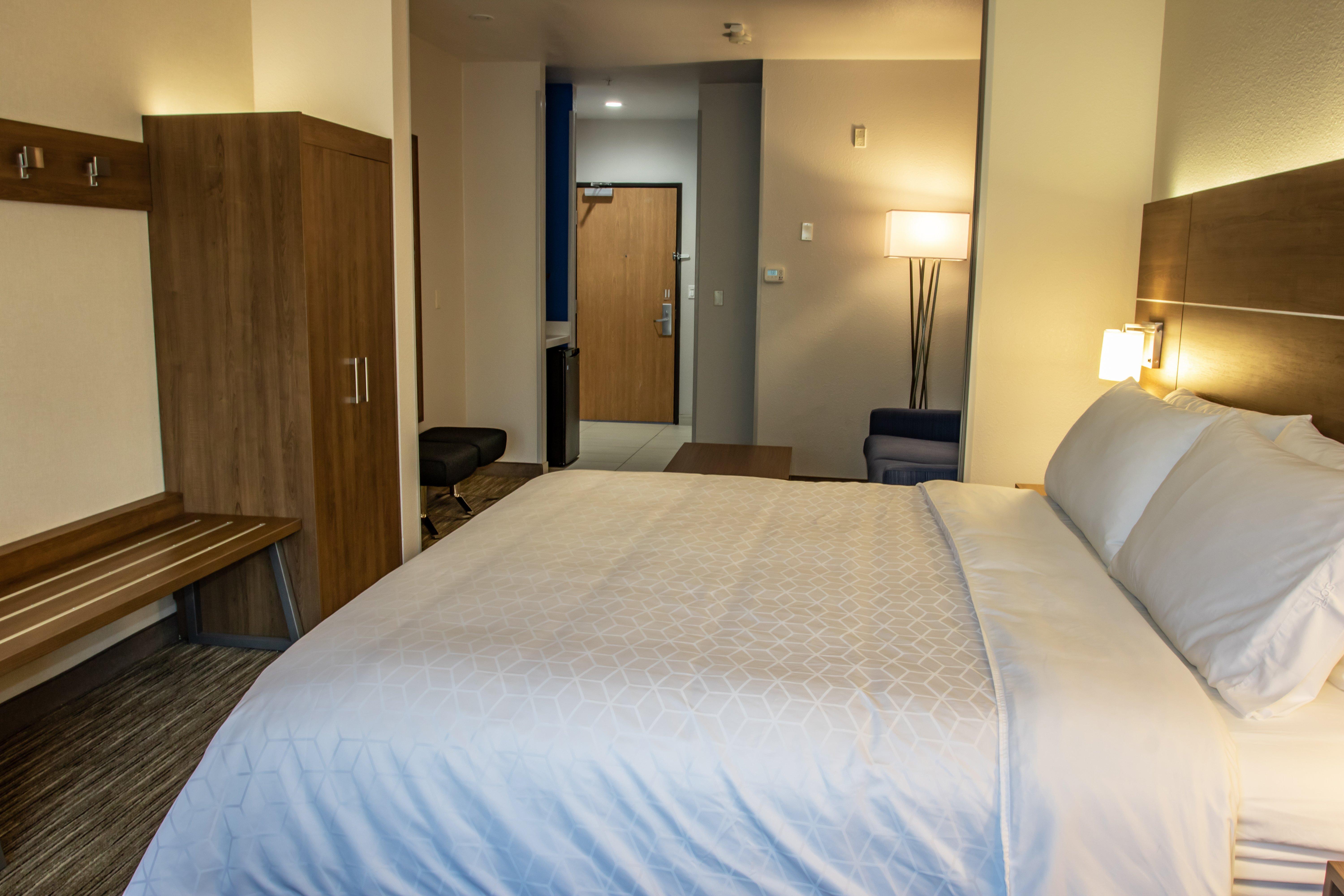 Holiday Inn Express Hotel & Suites Roseville - Galleria Area By Ihg Buitenkant foto