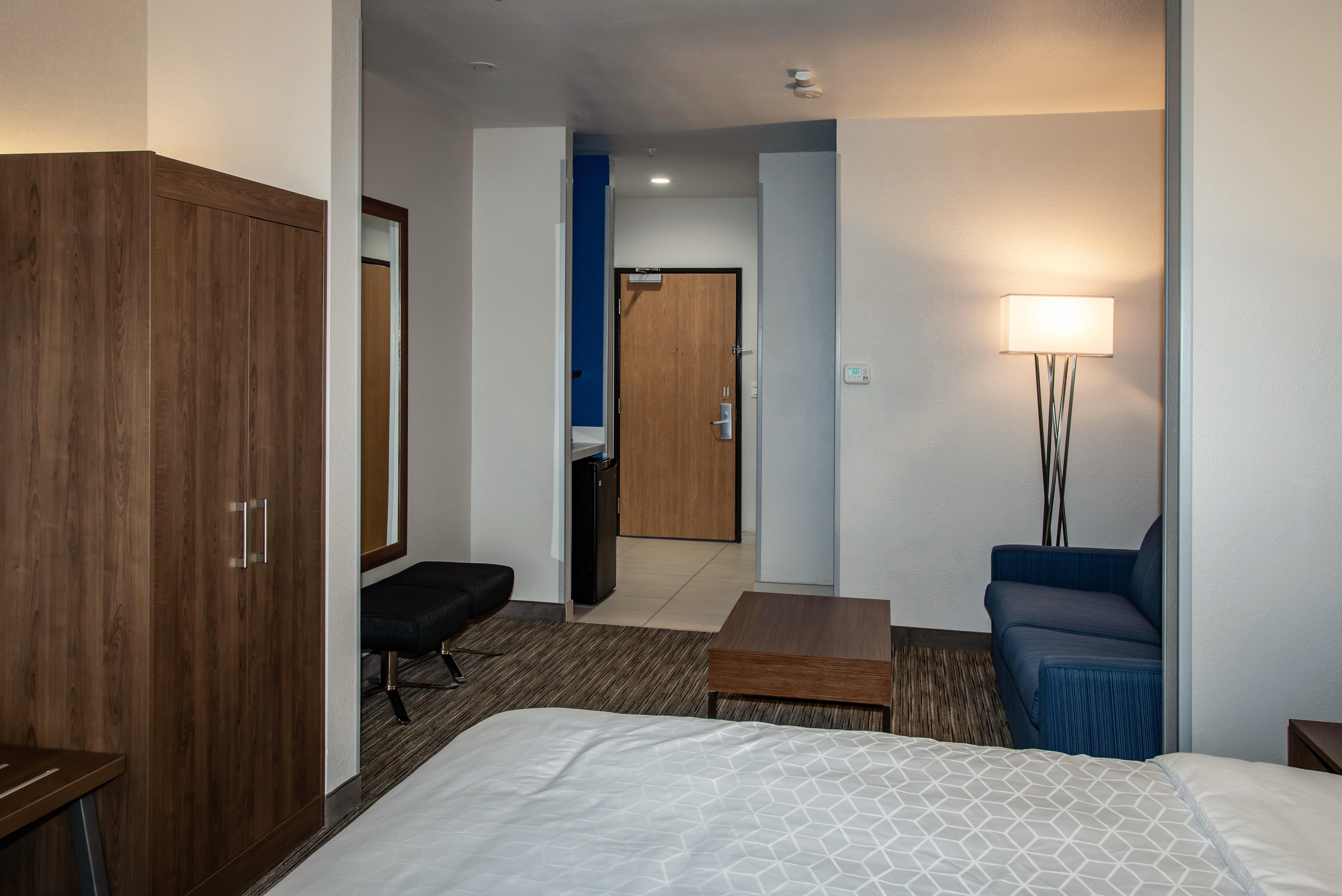 Holiday Inn Express Hotel & Suites Roseville - Galleria Area By Ihg Buitenkant foto