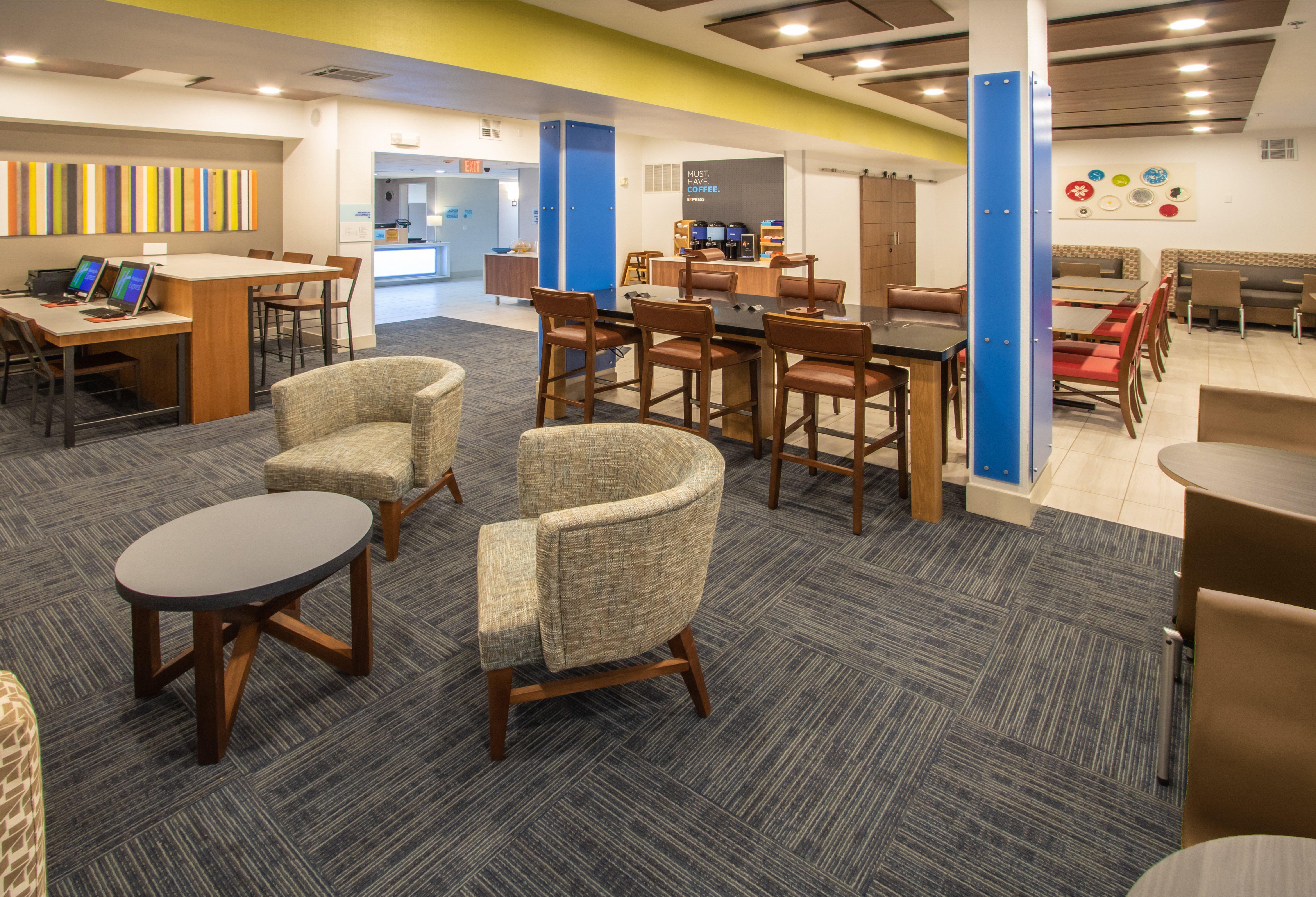 Holiday Inn Express Hotel & Suites Roseville - Galleria Area By Ihg Buitenkant foto