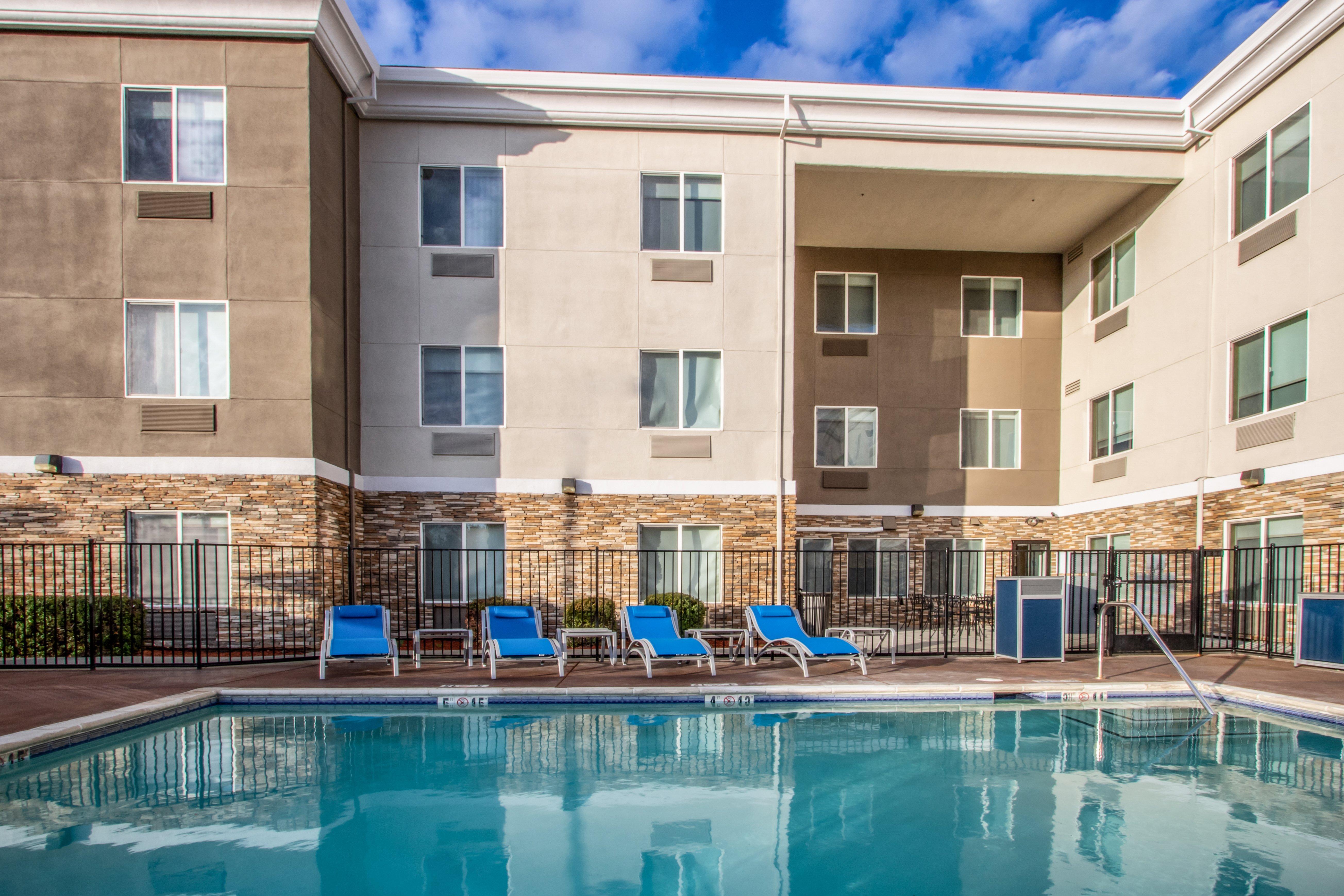 Holiday Inn Express Hotel & Suites Roseville - Galleria Area By Ihg Buitenkant foto