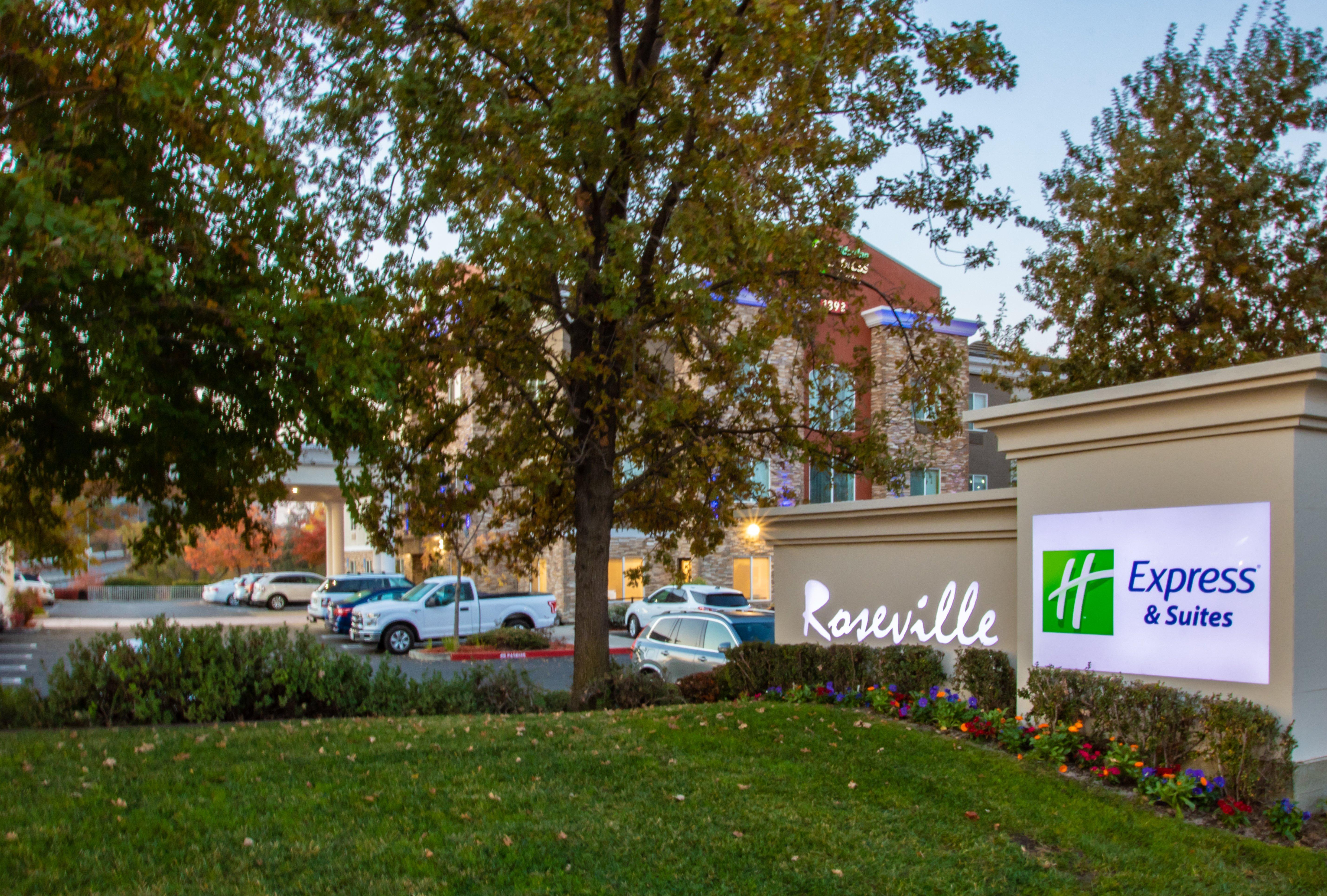 Holiday Inn Express Hotel & Suites Roseville - Galleria Area By Ihg Buitenkant foto