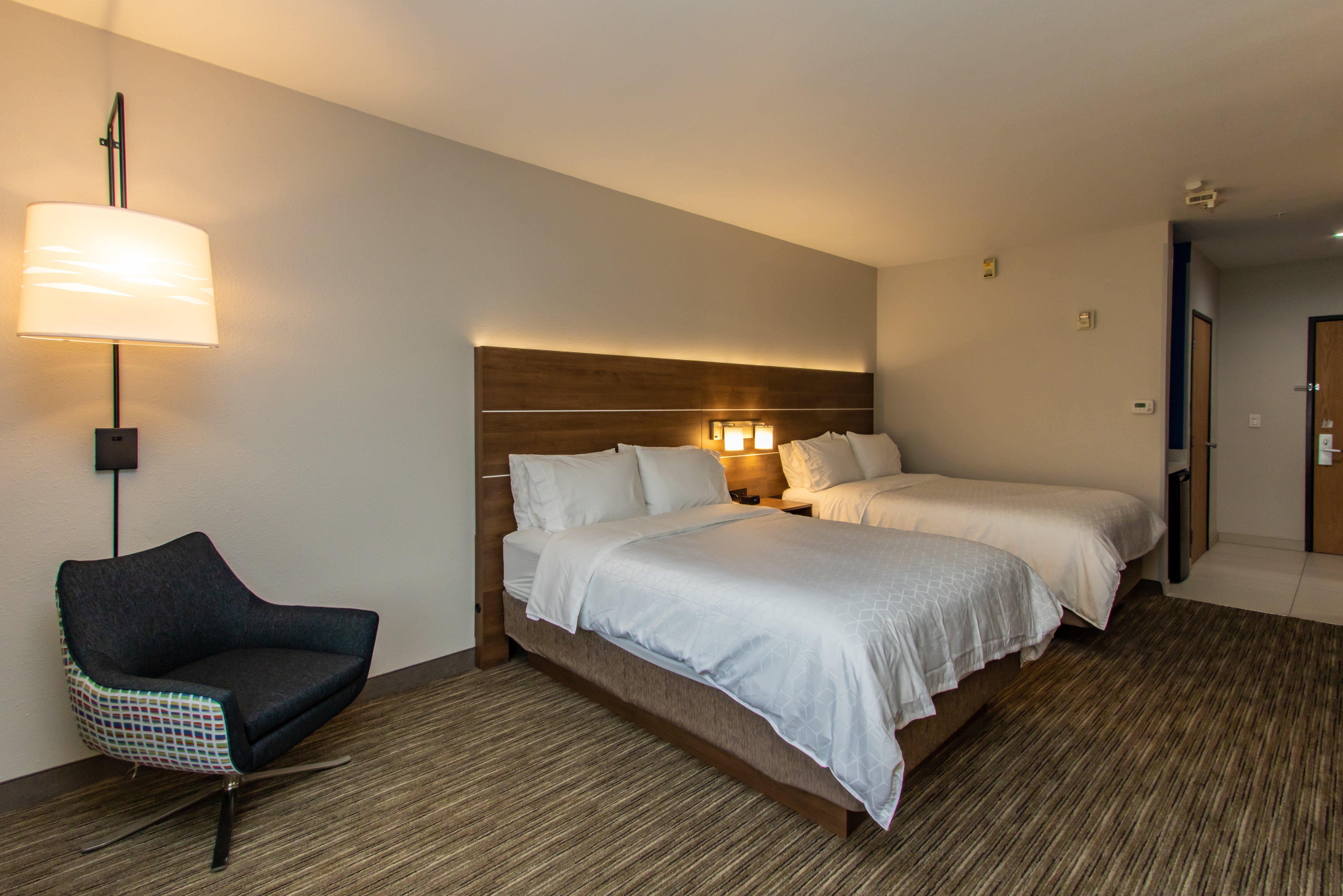 Holiday Inn Express Hotel & Suites Roseville - Galleria Area By Ihg Buitenkant foto
